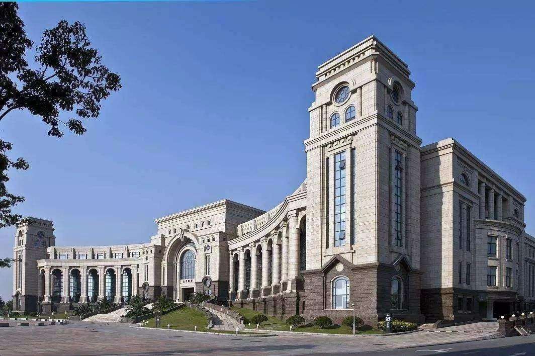 main building in the campus of Shanghai Fudan University